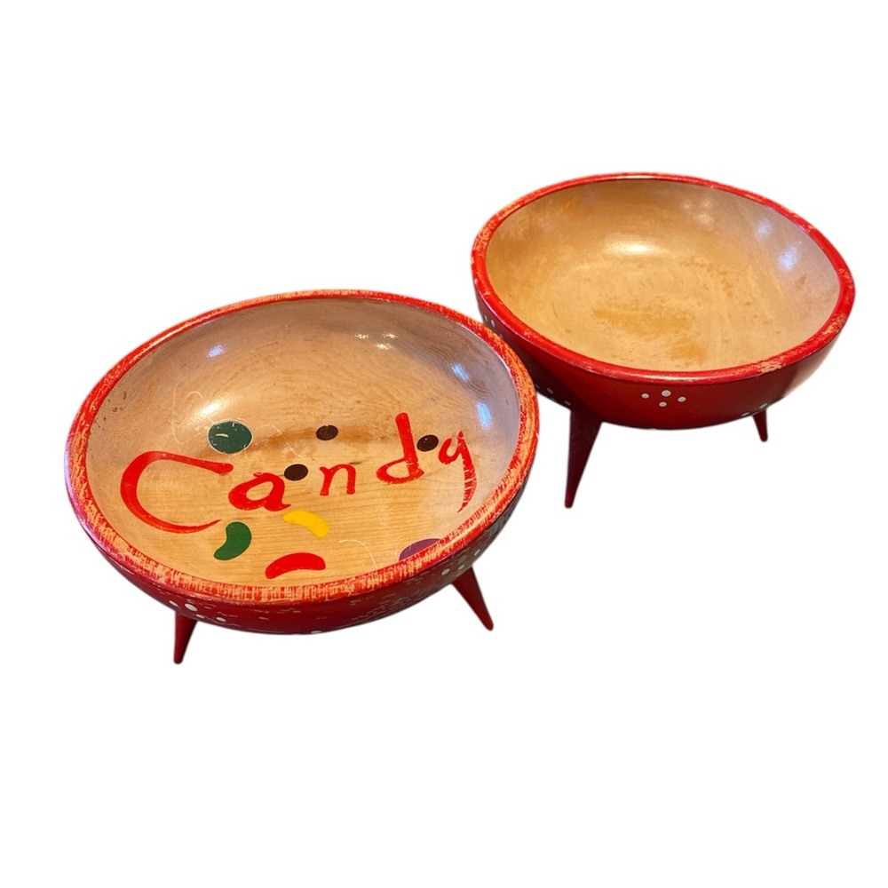 Vintage Woodpecker Woodware Dishes.